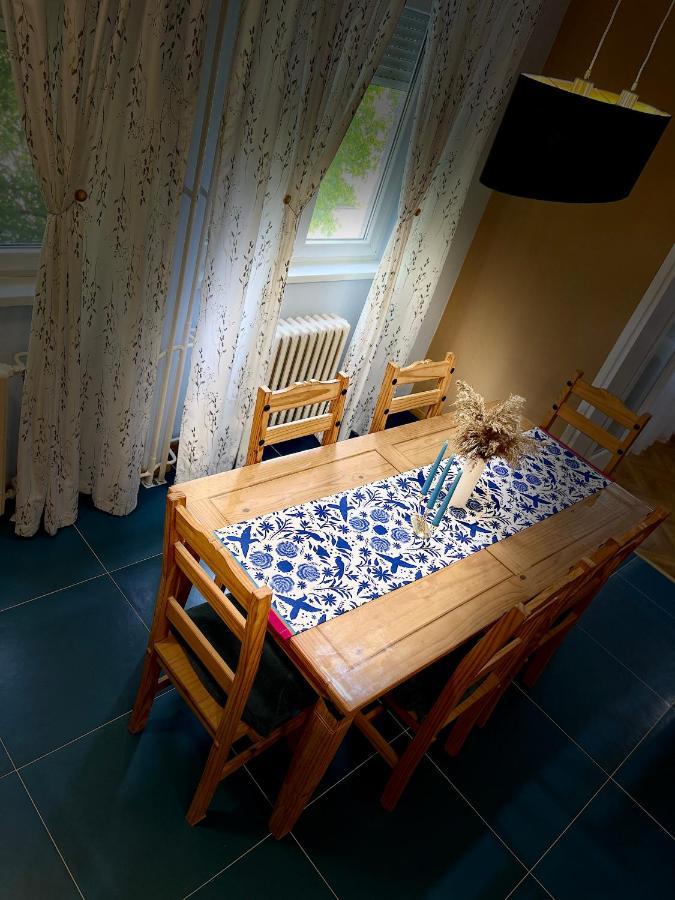 Apartman Jelena II Daire Sremska Mitrovica Dış mekan fotoğraf